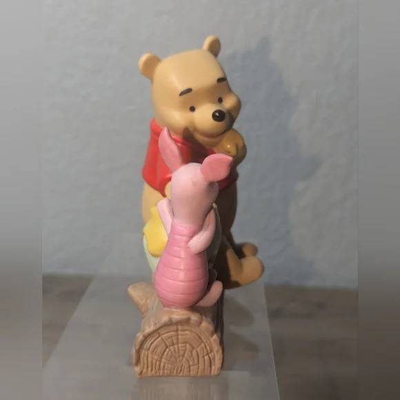 Winnie The Pooh And Friends Friendship Is The Sweetest Kind Of Sharing Figurine - Picture 6 of 10